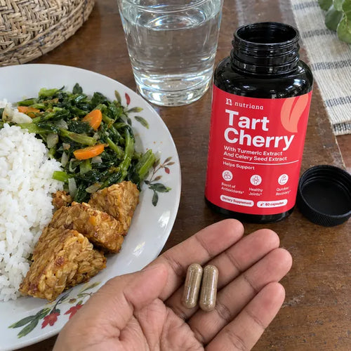 Minum 2 kapsul sehari bareng makan, pakai segelas air putih.